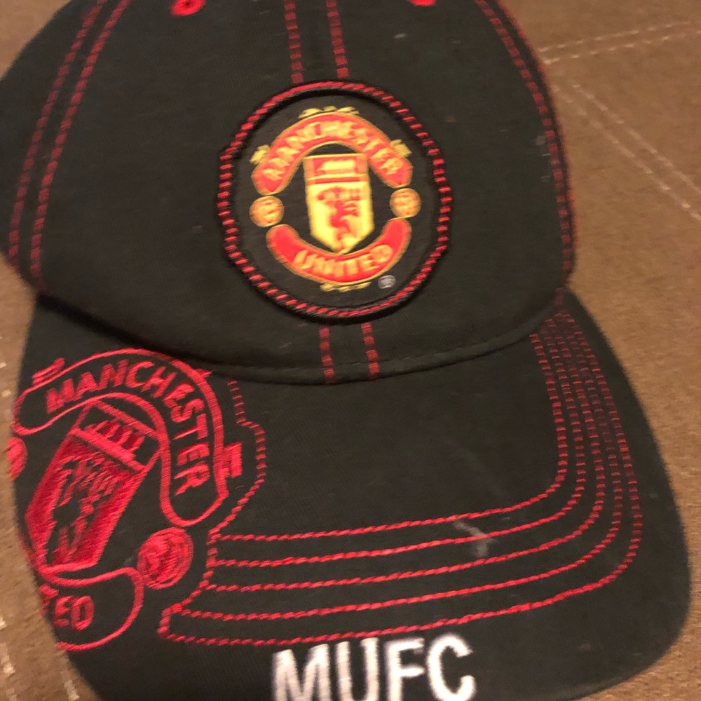 Manchester United hat